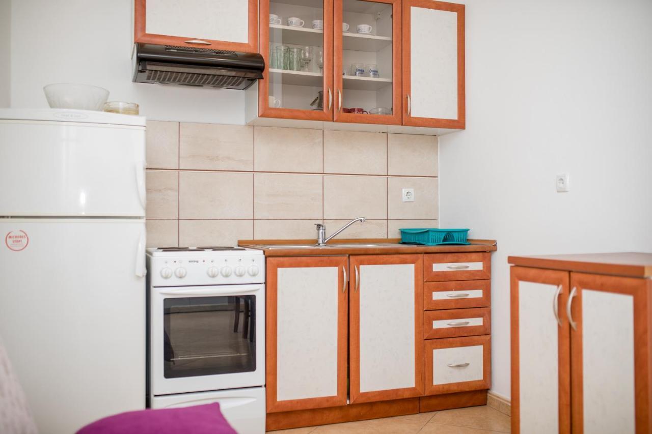 Zeljko Apartmani Lopar Bagian luar foto